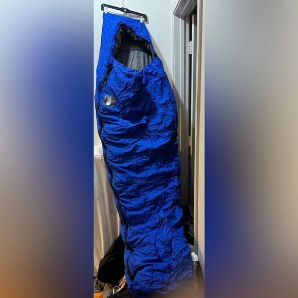 Vintage North Face Blue Mummy Sleeping Bag - Picture 2 of 8
